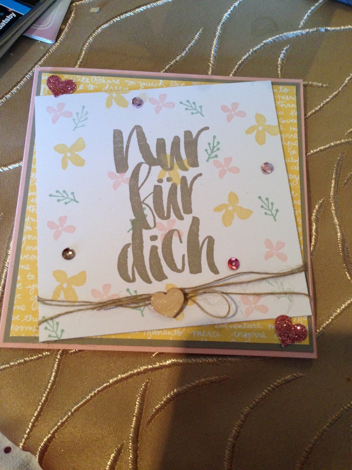 Eine Karte zur Geschäftseröffnung | Stempelbienen