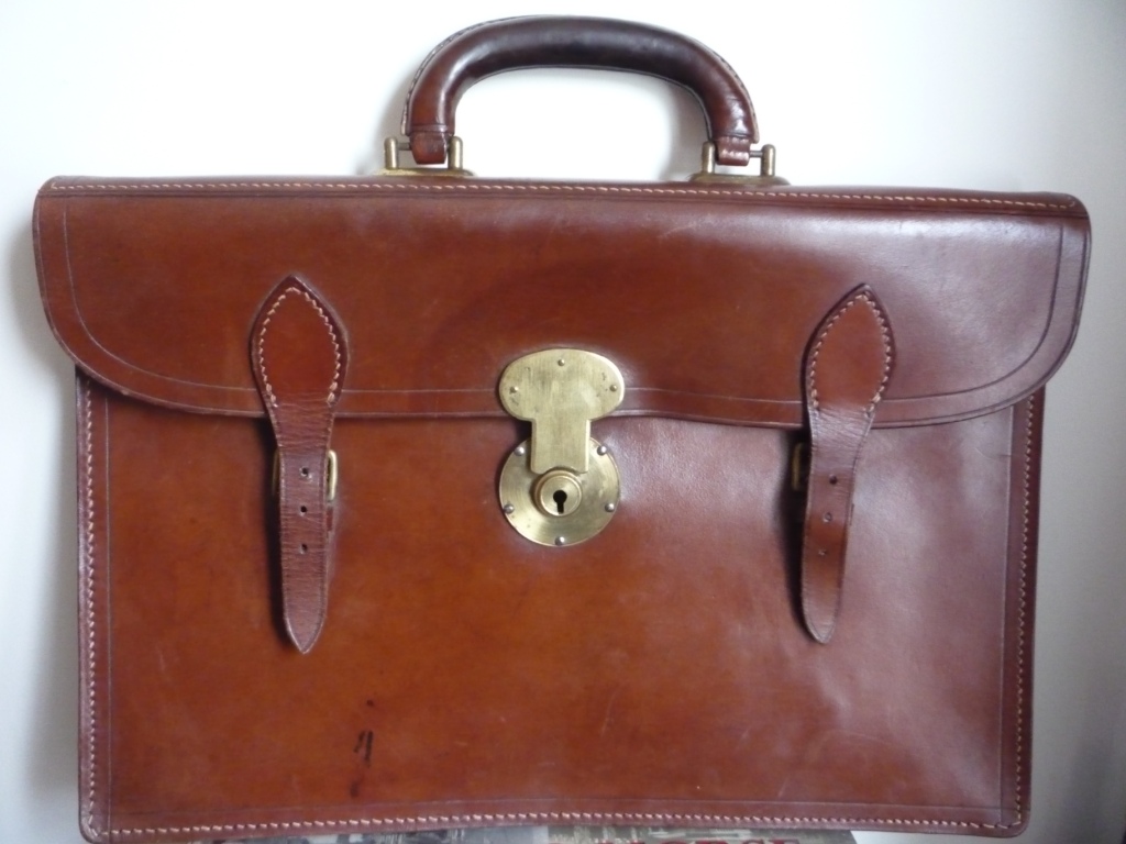 Andersen leather Briefcase locks