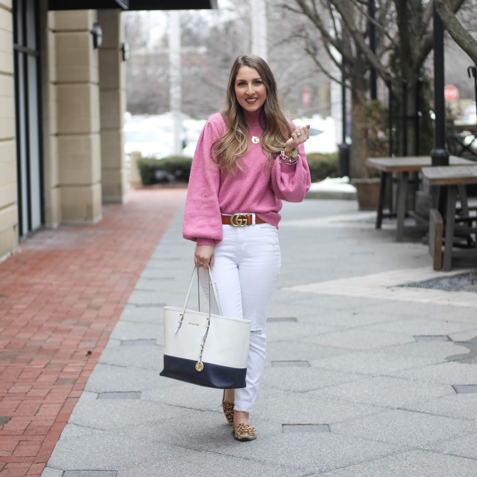 Pink Sweater Outfit Ideas