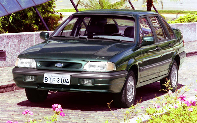 Ford Versailles Ghia 1996