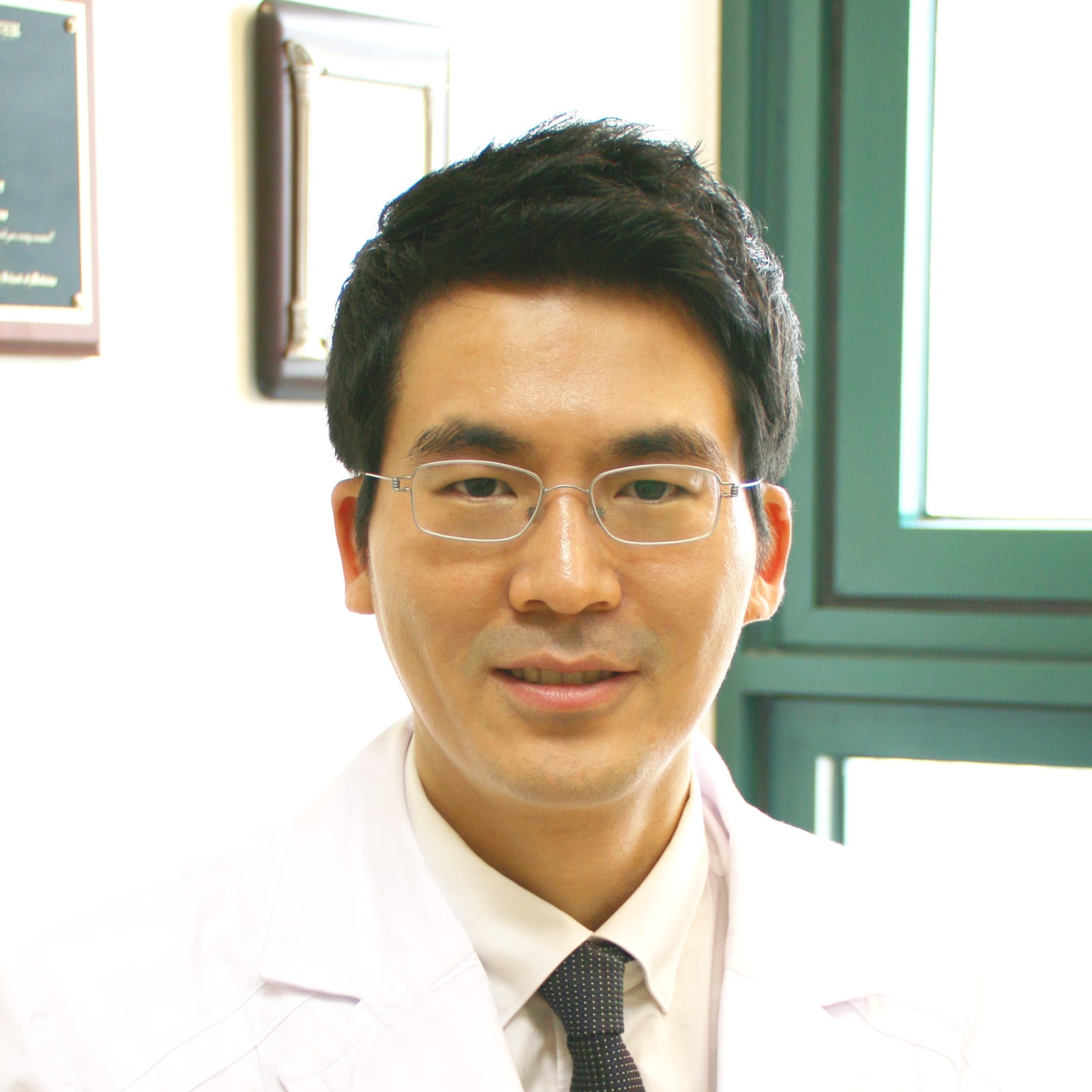 Доктор сунг. Абдулмуталлаб. Доктор сунг. Абдулмуталлаб. Jin-kyeong hong.