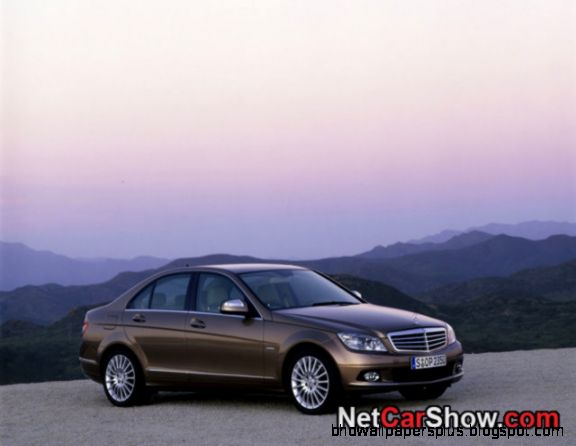 Mercedes Benz C Class picture  03 of 203 Front Angle MY 2008