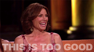 Is Katharine McPhee's character suppose to resemble Sutton Foster?