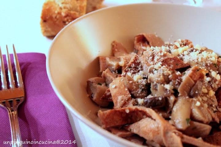 tagliatelle di crespelle di castagne ai funghi