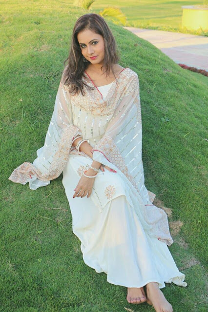 Chini Raval Photos Chini Raval Photo Wallpaer images pics