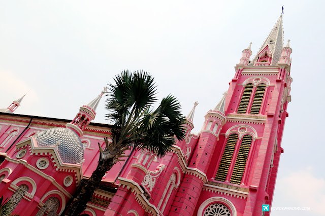 bowdywanders.com Singapore Travel Blog Philippines Photo :: Vietnam :: Nhà thờ Công Giáo Tân Định: Look At This Pink Church in Vietnam