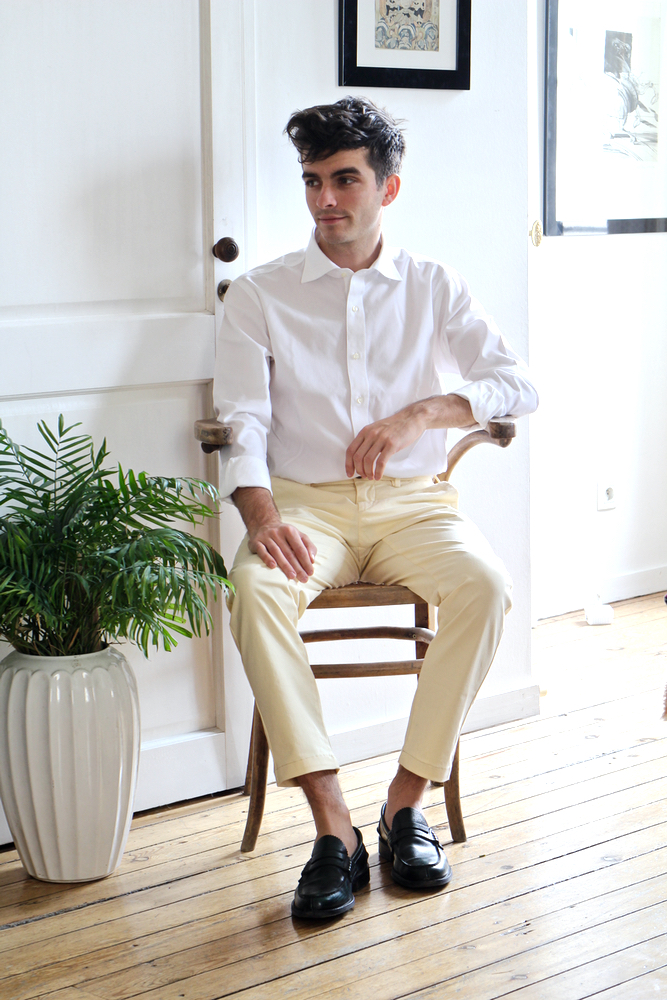 Blog-mode-homme-style-masculin-elegant-uniqlo-workwear-tenue-boulot-travail-chino-chemise-sans-repassage-no-iron-kando-pantalon-stylnoxe