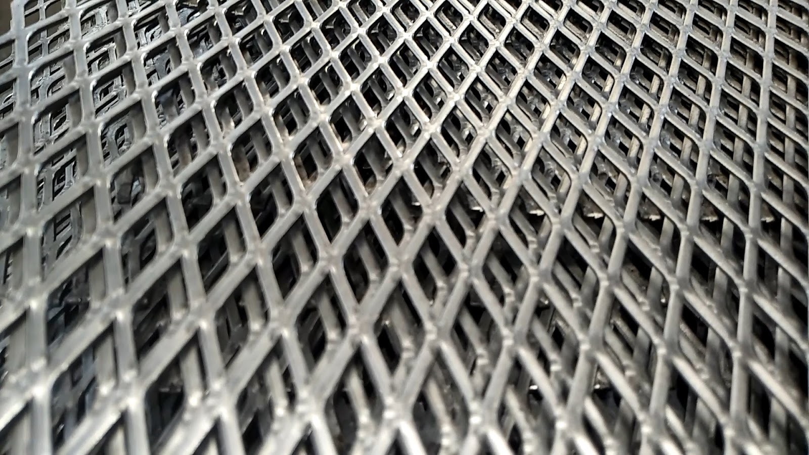 LaiEn Wire Mesh Machine Manufacturing Co., Ltd: Expanded metal mesh ...