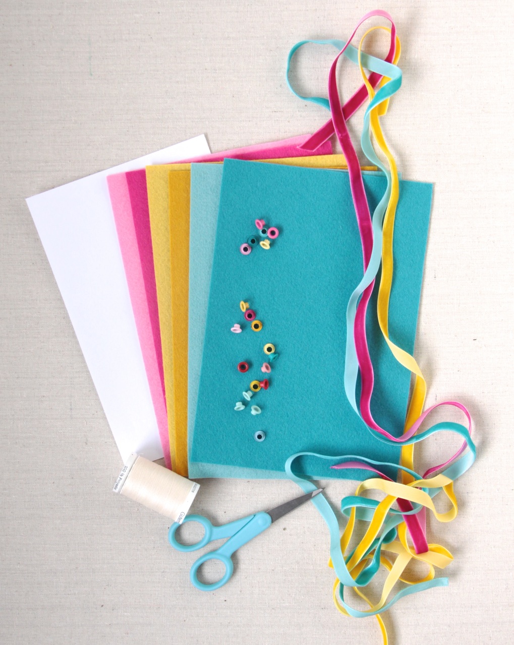 Learn How to Use a Crop-A-Dile - Video Tutorial from BrandysCards