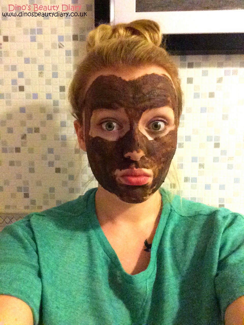 Dino's Beauty Diary - Lush Cupcake Face Mask Review