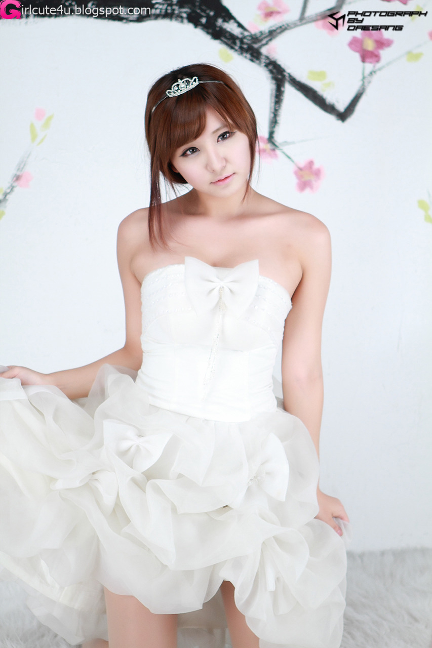 xxx nude girls: Kim Ha Yul - Ruffle Mini Dress