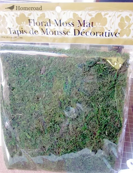 How to Make an Easy Square Moss Wreath. Homeroad.net