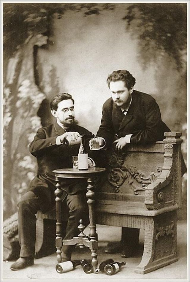 борис михайлович кустодиев чаепитие. лев толстой и чехов. художник владимир первунинский. сайные пакетики с писателям. чаепитие в россии.