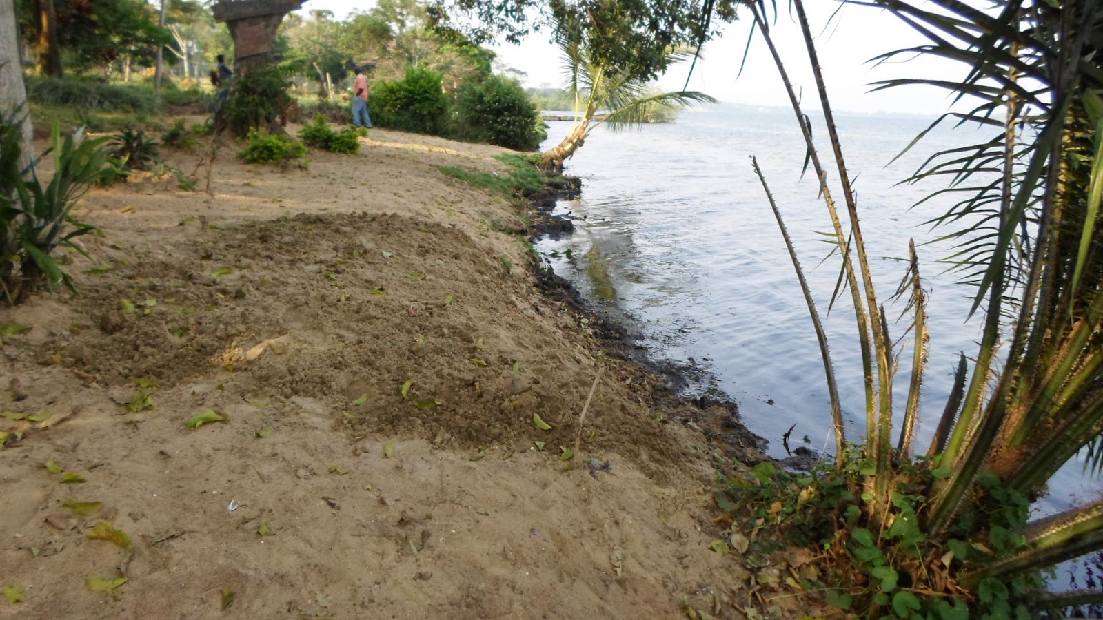 HOUSES FOR SALE KAMPALA, UGANDA UNFINISHED HOUSE FOR SALE GARUGA ENTEBBE