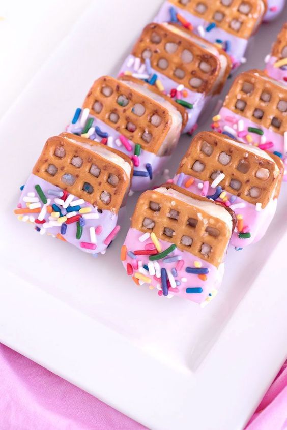 Confetti Cookie Dough Pretzel Bites The Country Cook Easy Recipes