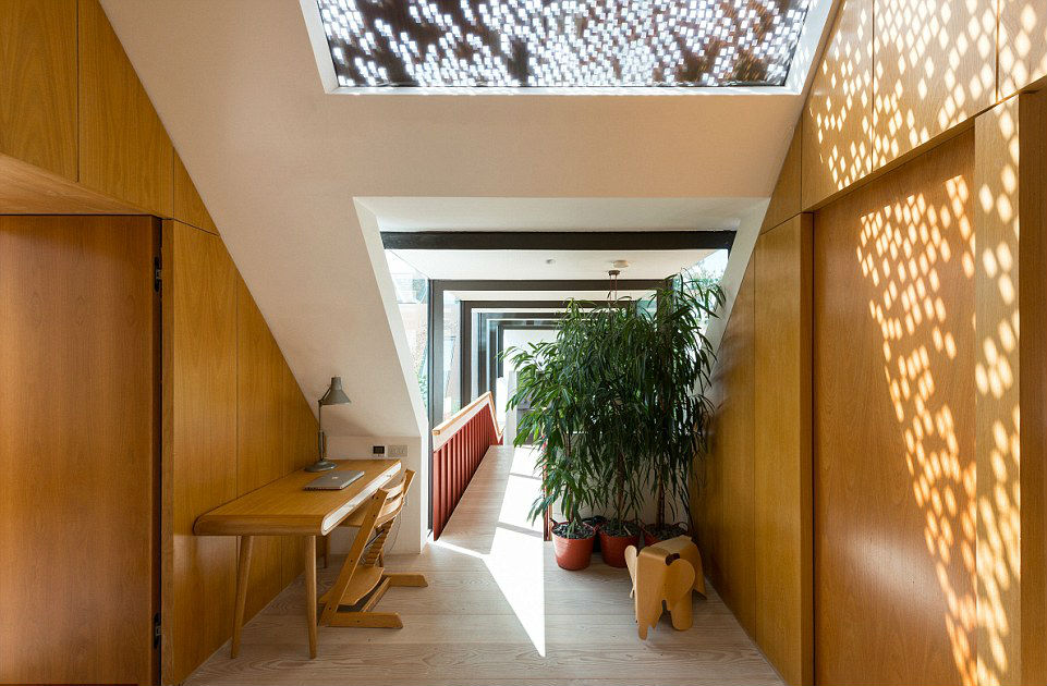 House Beautiful The 10 Most Impressive House Ceiling Designs