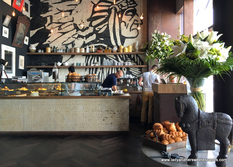 Breakfast at the Cocoa Room Lady & her Sweet Escapes