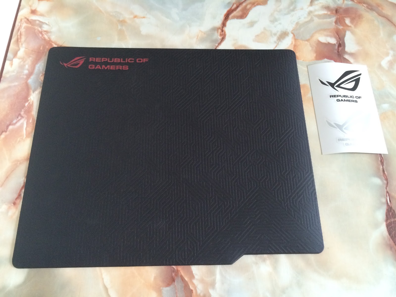 ASUS ROG Whetstone Gaming Mousepad Review