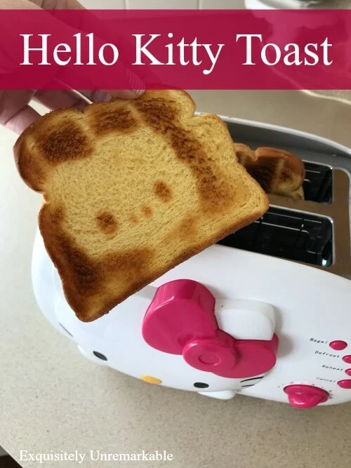 Hello Kitty Toast 2 Slice Toaster