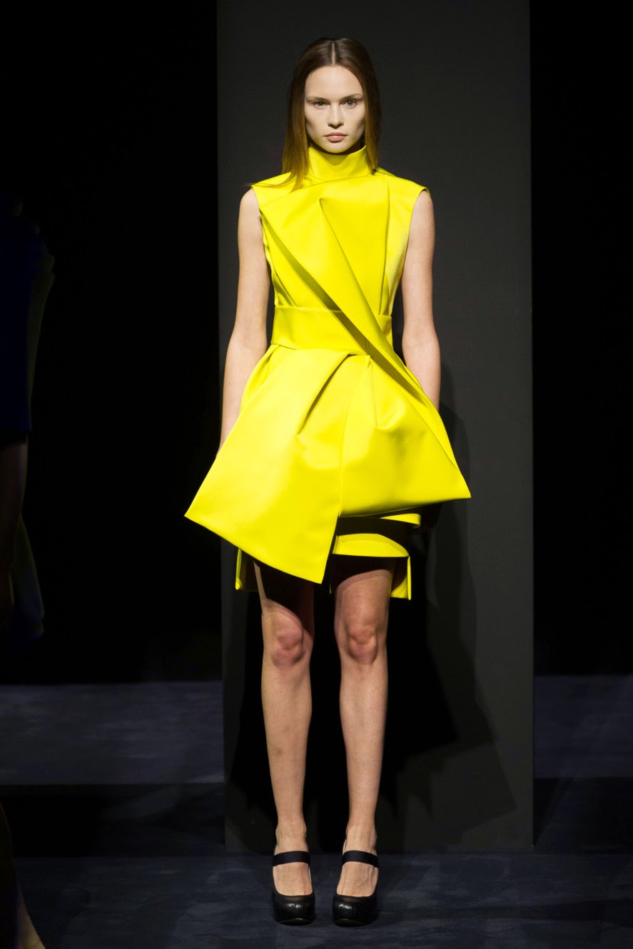 'FIGURE' OUT THE FASHION TREND: Exceptionally Talented and 'Futuristic ...