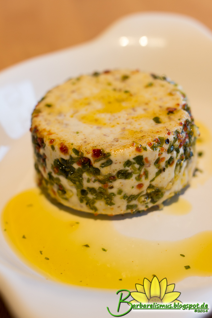 Barbarelismus Almond Cheese with Herbs and Paprika