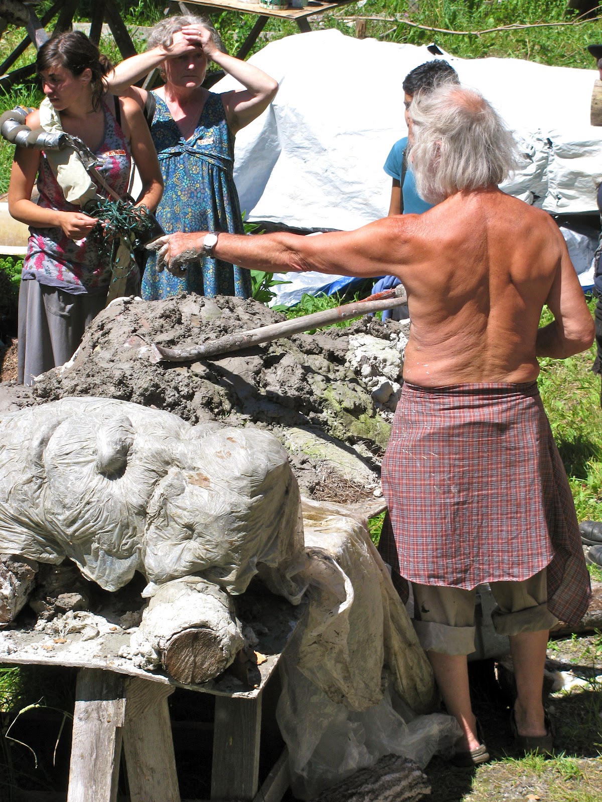 midden Bread and Puppet Summer Apprenticeship Part 1