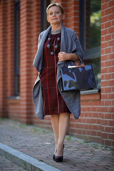 Jestem, bo mogę... Senior fashion/moda 50+, 60+, 70+...: Stylistka...