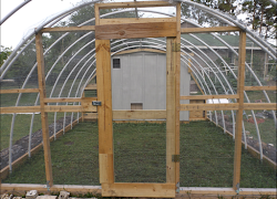 hoop chicken coop wire