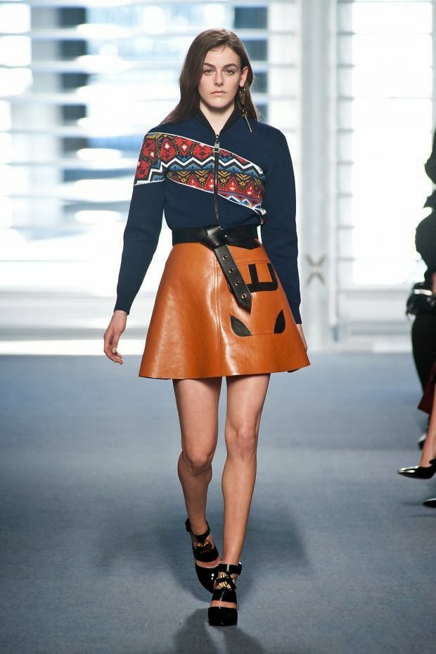 Louis-Vuitton-Autumn-Winter-2014-Nicolas-Ghesquiere-017