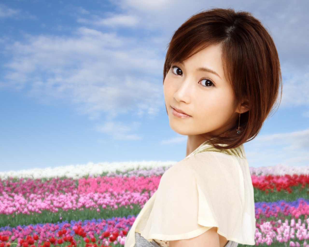 天空桌面：安倍夏美 (CitySky Wallpapers Download: Abe Natsumi): 安倍夏美微博 [安倍夏美相簿2]