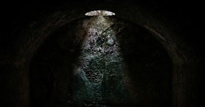 Description of a dark mysterious place image