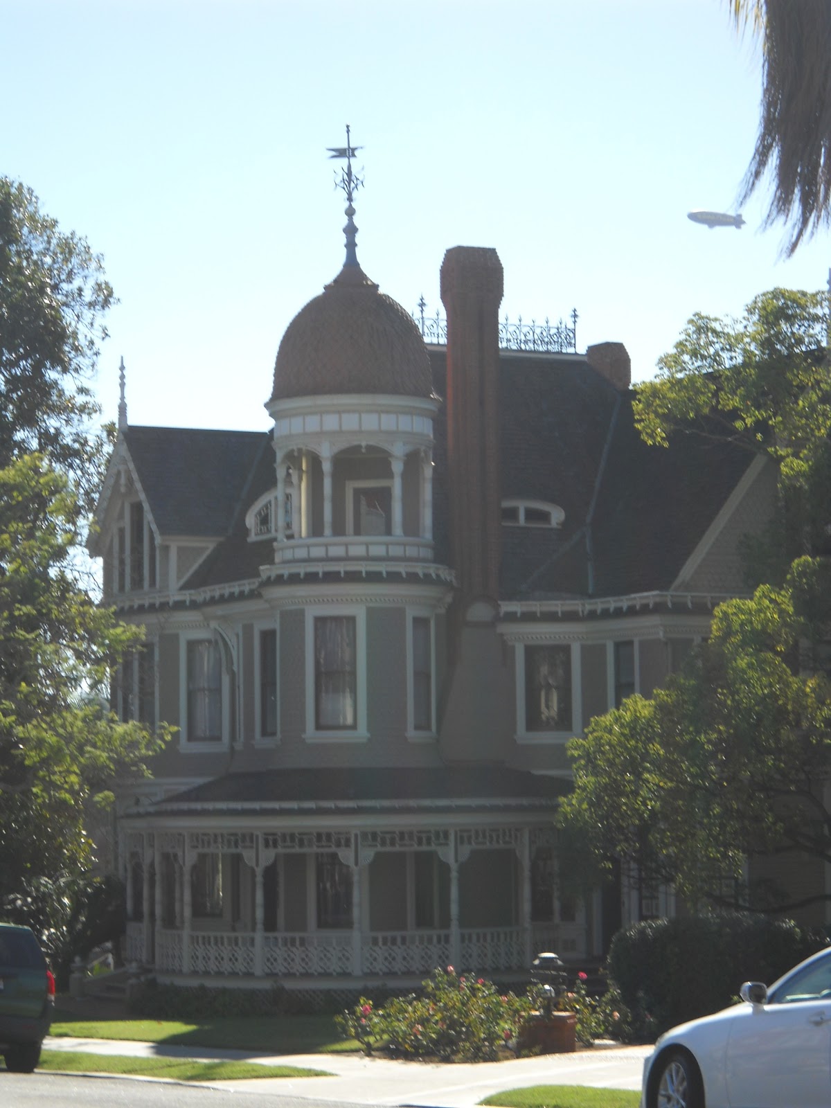 Sweetie Suz: A Walk Around My Neighborhood: Banker's Hill Victorian Homes