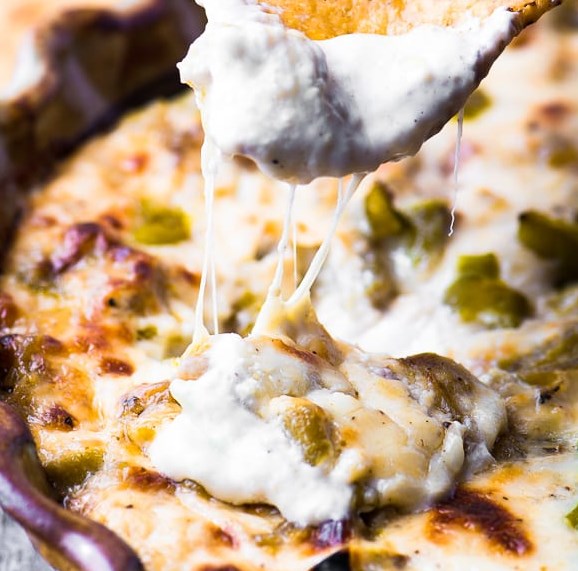 CHEESY HATCH GREEN CHILE DIP #dinner #appetizer