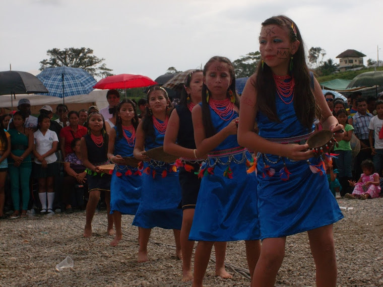 Bailarinas de musica kichwa