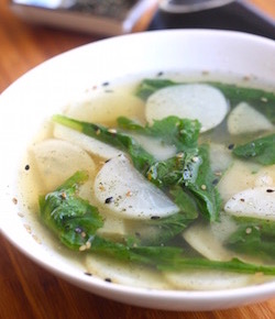 miso soup with japanese baby turnips recipe by seasonwithspice.com