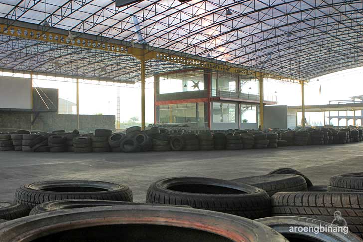 kampung gajah wonderland parongpong bandung