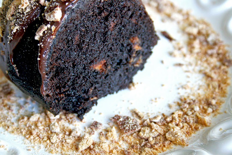 Sour Cream Chocolate Coffee Crisp Bundt Cake
