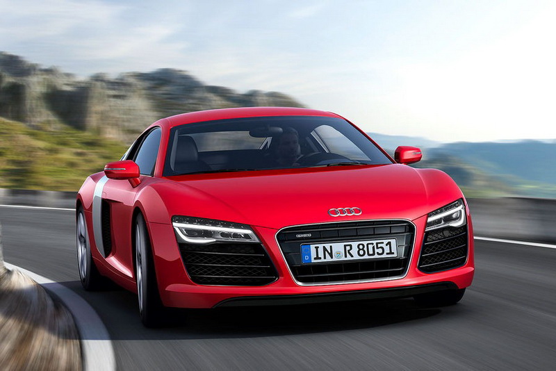 VOLKSWAGEN: Audi R8 2013