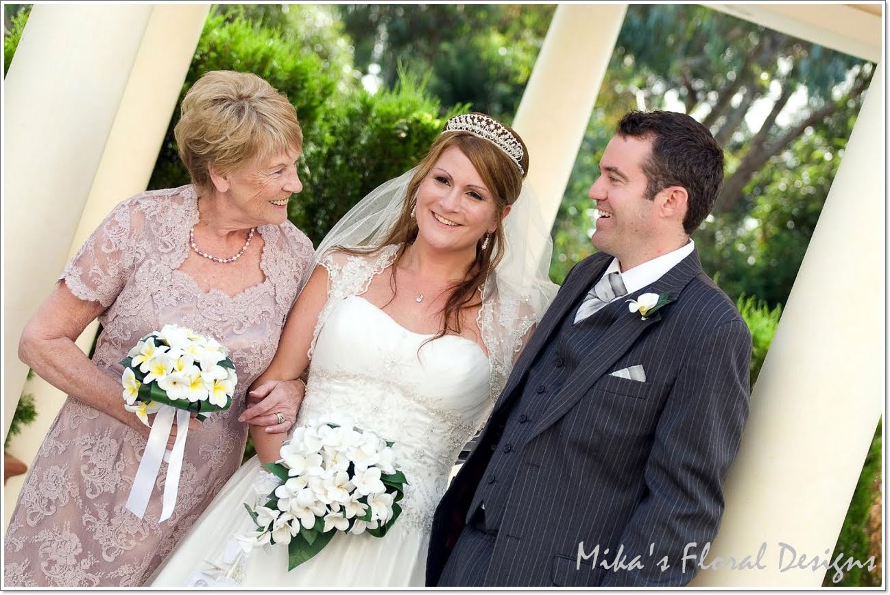 Artificial Wedding Flowers and Bouquets Australia Happy Wedding