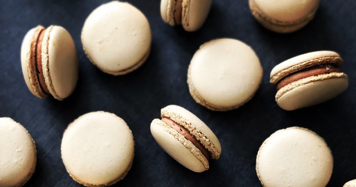 Macarons Caramélia et Fleur de sel EnK de gourmandises