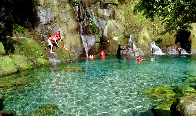 Kolam Abadi Dan Air Terjun Teroh Teroh Kepingan Surga Yangtersembunyi Inilahmedan Com