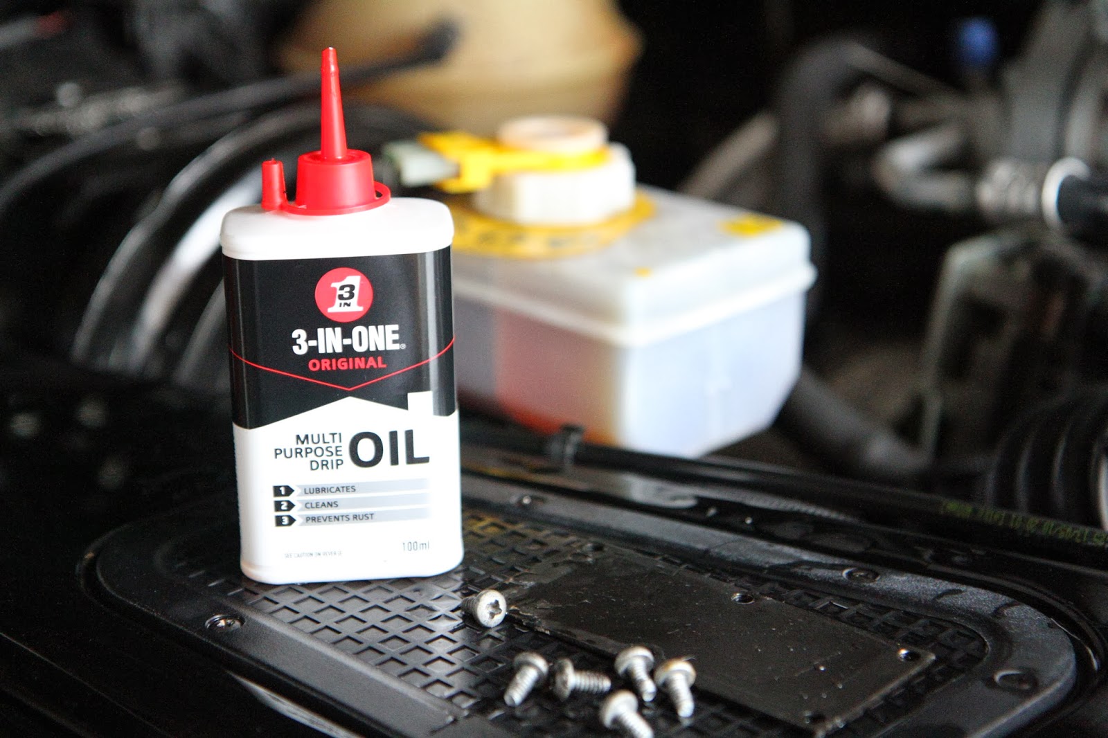 Defender 90 XS Clutch Pedal Lubrication