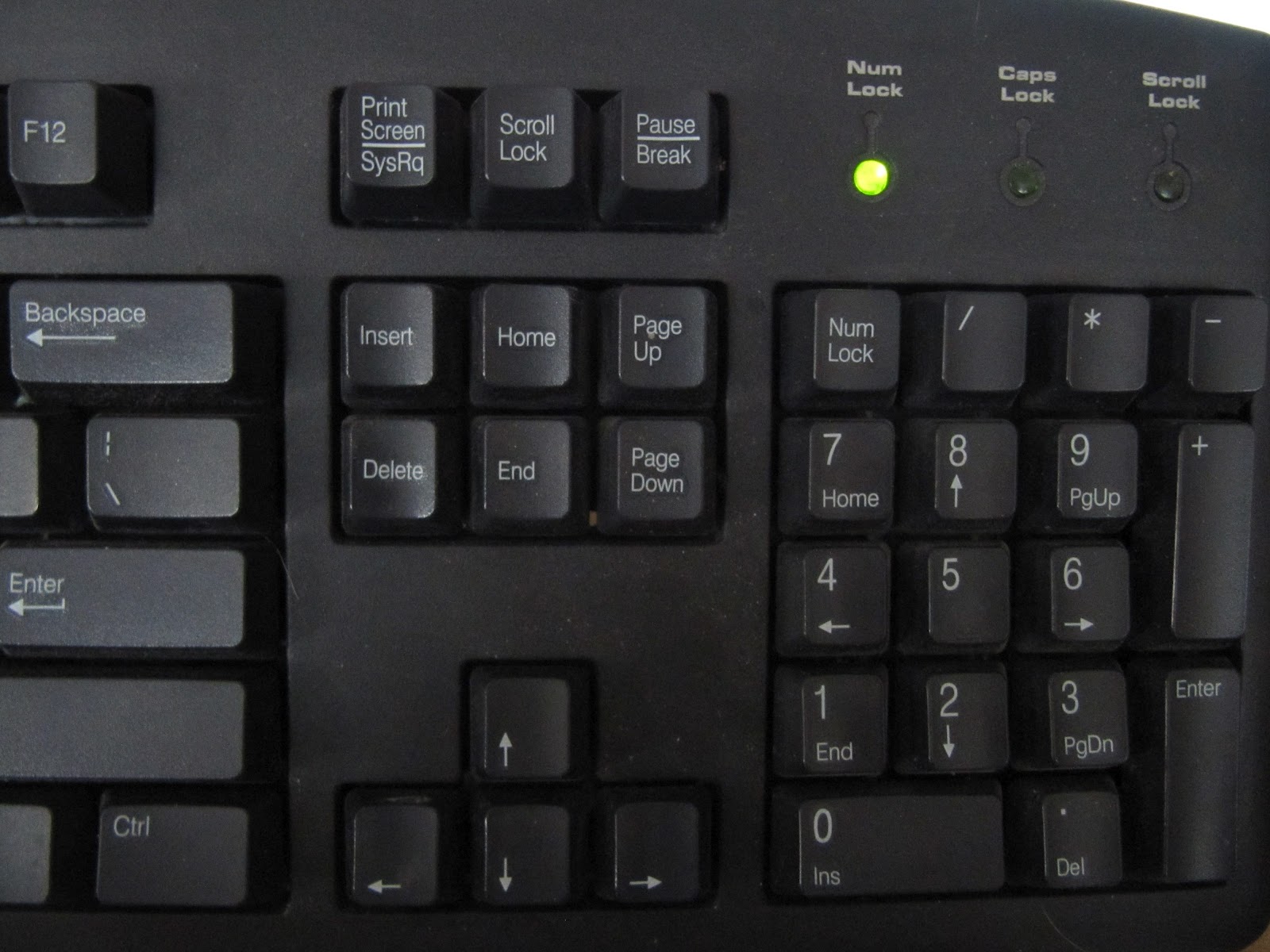 На какие клавиши нужно нажать чтобы вставить