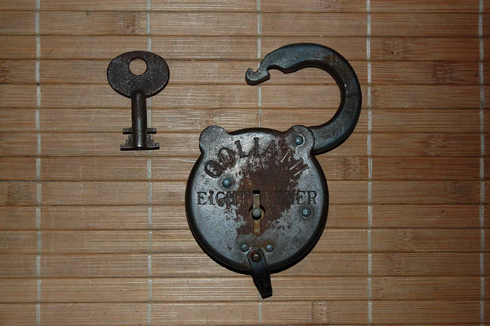 R4L Padlocks and steel