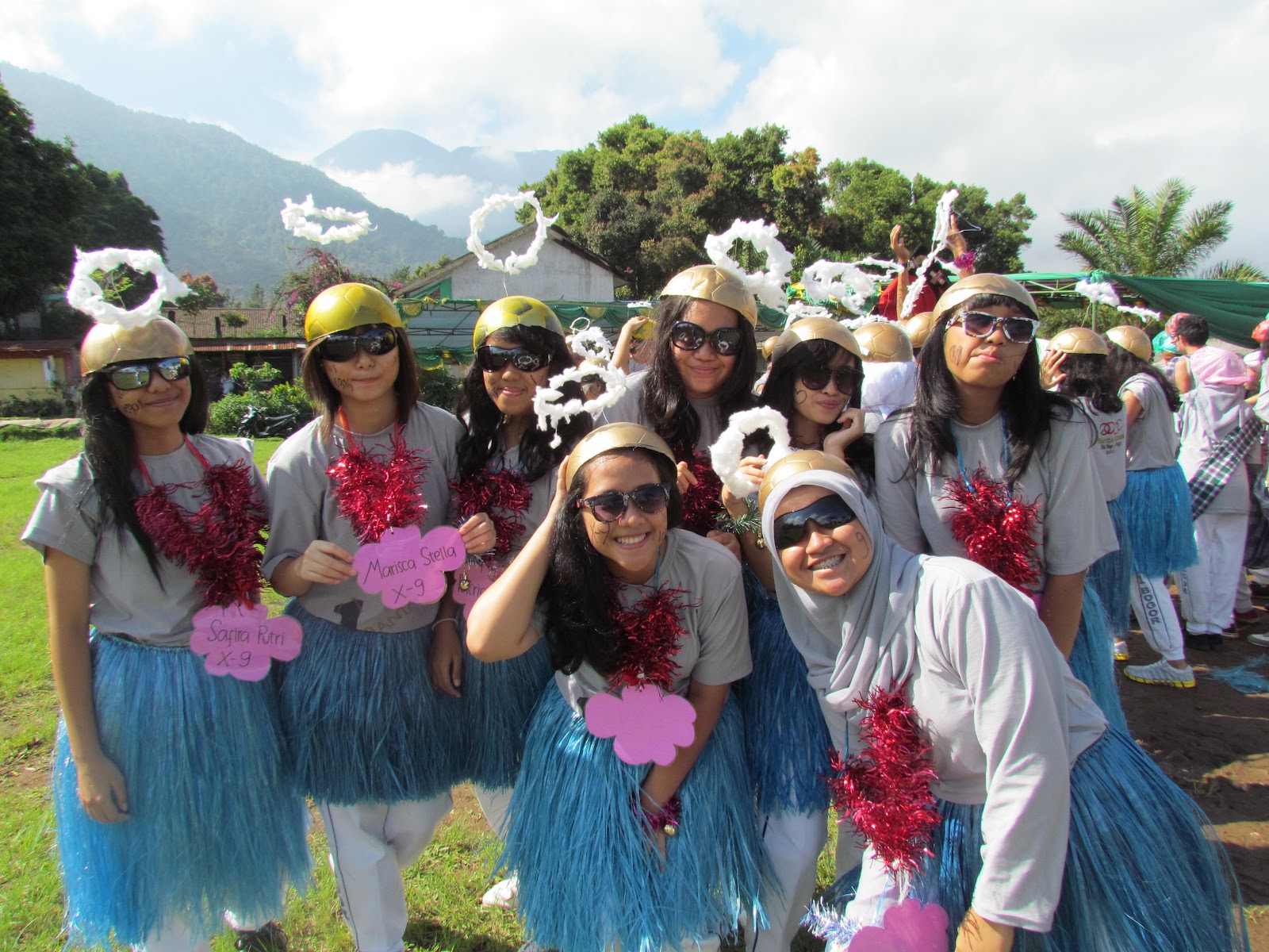 Class members. Class members. Class members. Class members. Группа студентов.