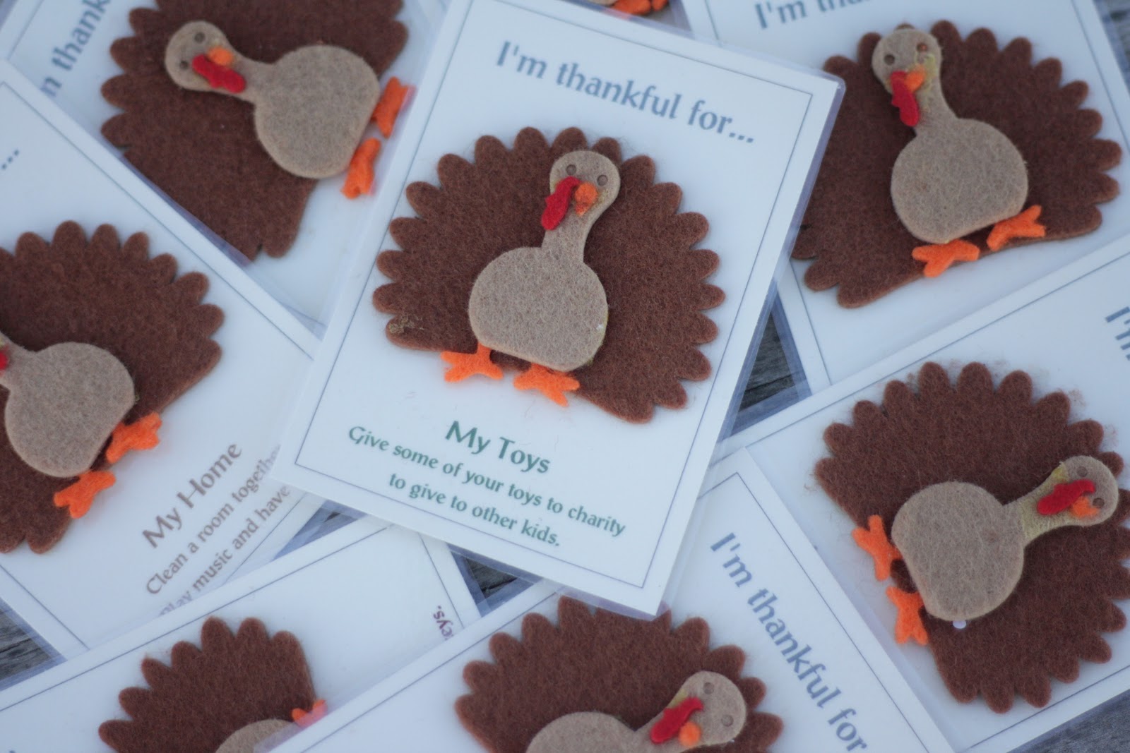 Thanksgiving Countdown Calendar ~ The Red Balloon