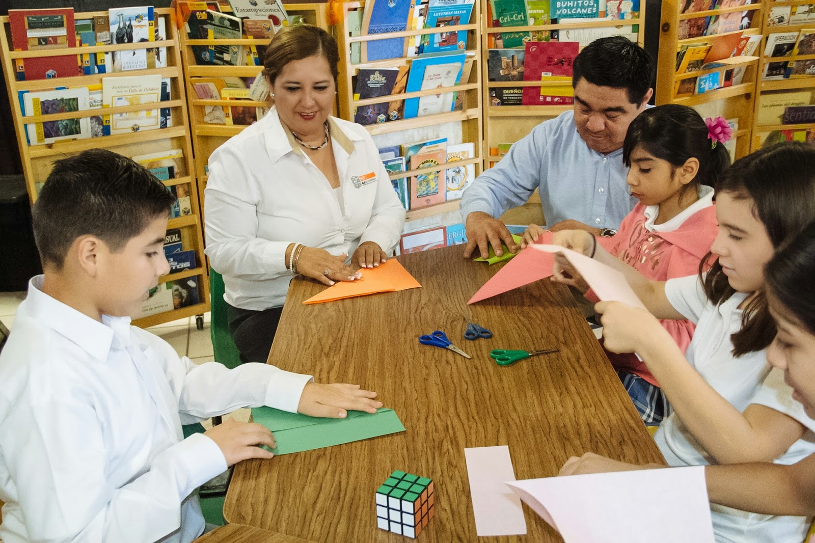 Educación BC: RECONOCIMIENTO A ALUMNOS SOBRESALIENTES