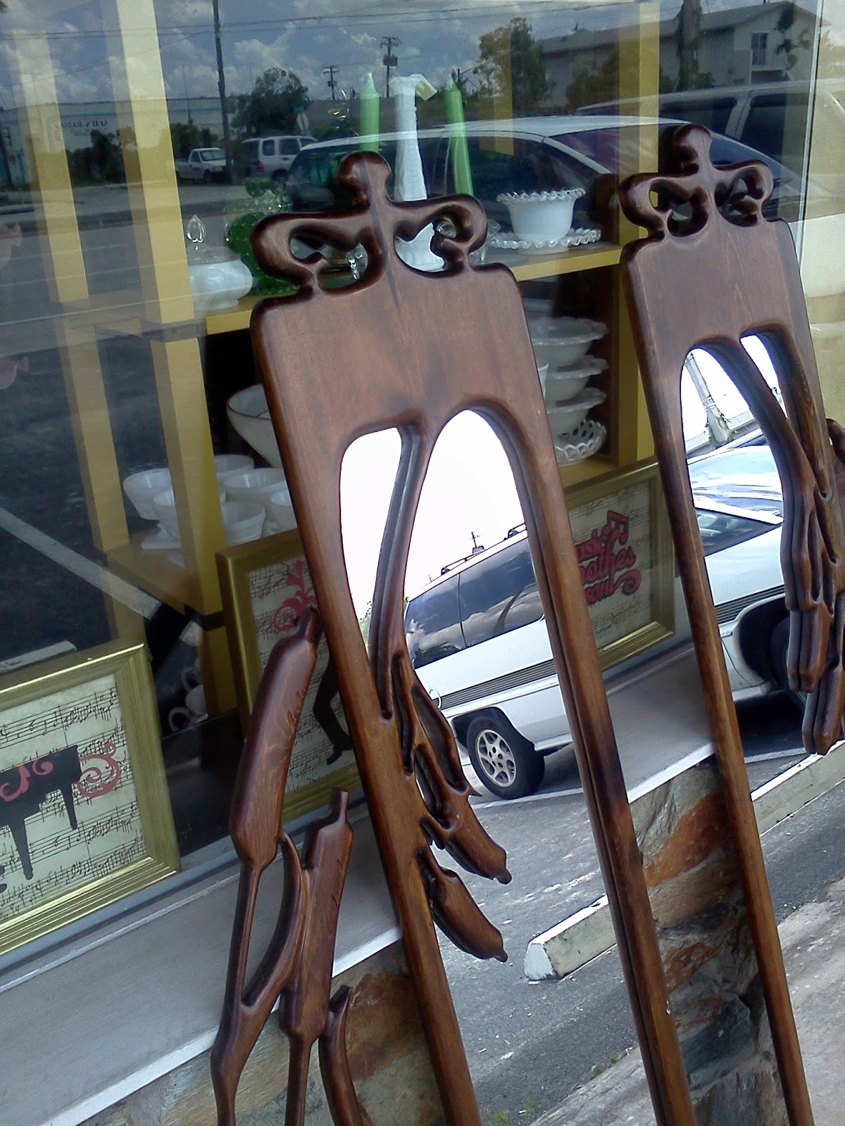 Still Stunning Vintage Resale Quintessential 60s Mirror and Wall