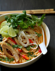my bare cupboard: Spicy and sour chicken noodle soup