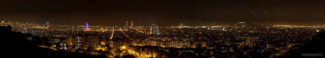 Panorámica nocturna de Barcelona